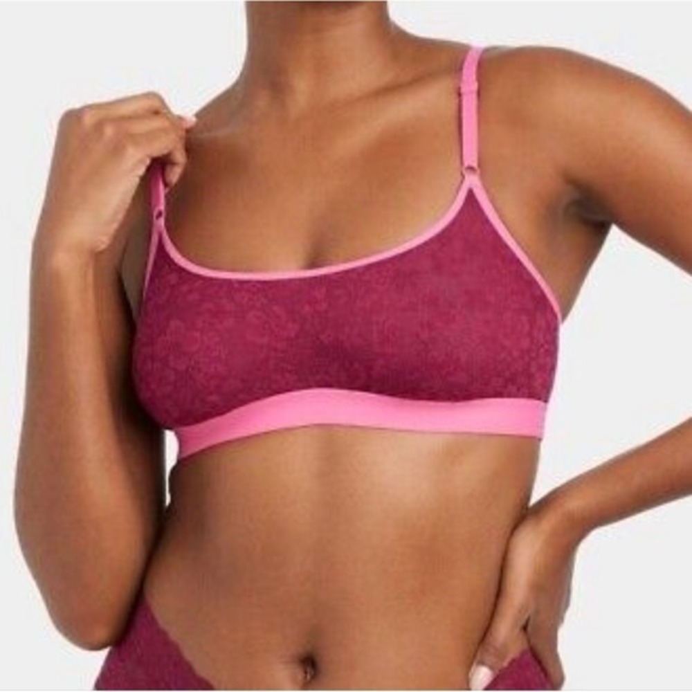 Auden Cherry lace With pink Trim bralette Bra Size XL NWT